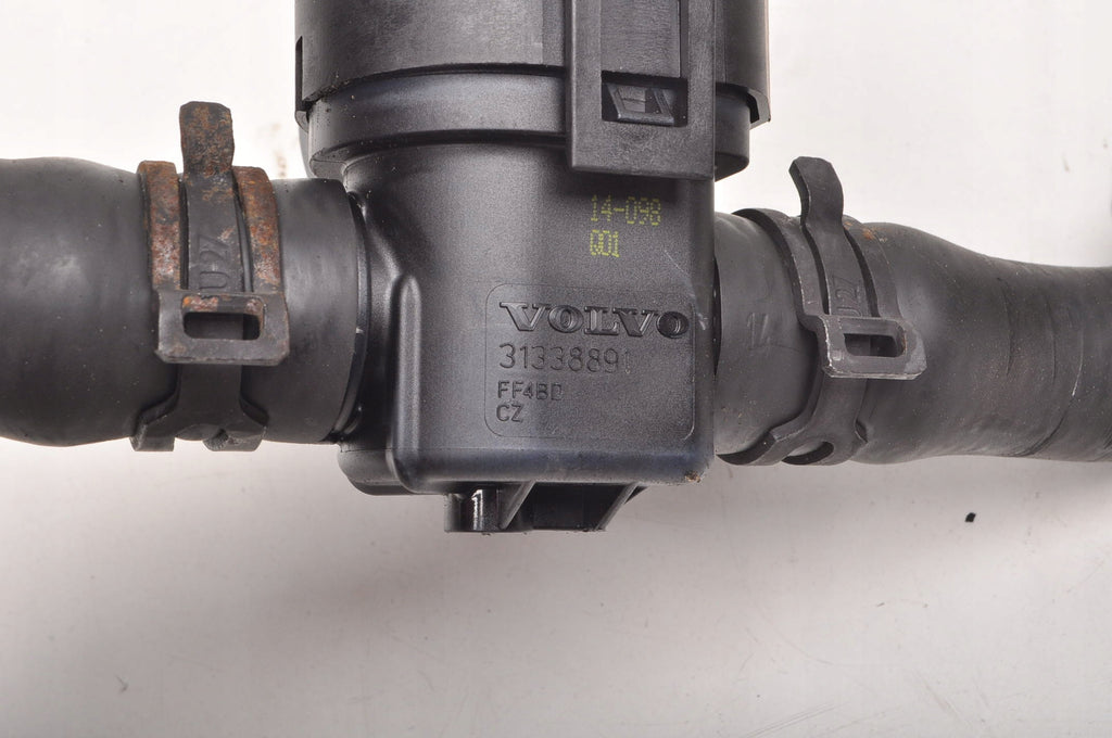 VOLVO S60 II V60 XC60 2.0 D4 181KM PIPE WATER LINE 31338891