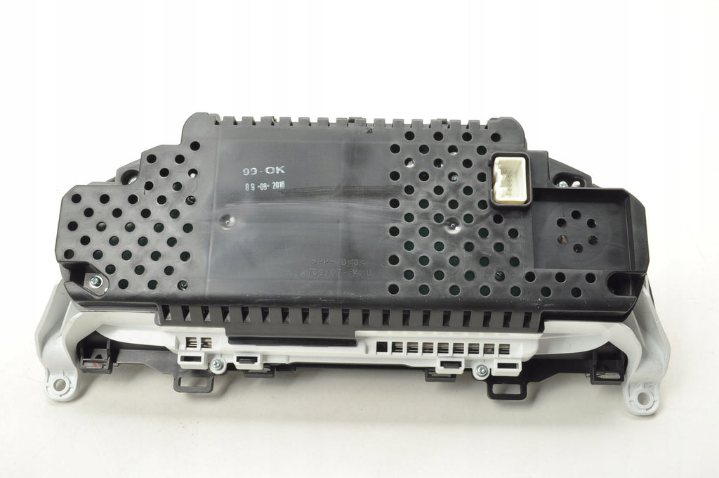 VOLVO S60 II V60 XC60 2.0 D4 COUNTER CLOCKS 31453091