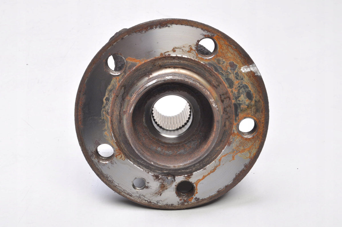 VOLVO S60 II V60 XC60 AND REAR HUB RIGHT AWD