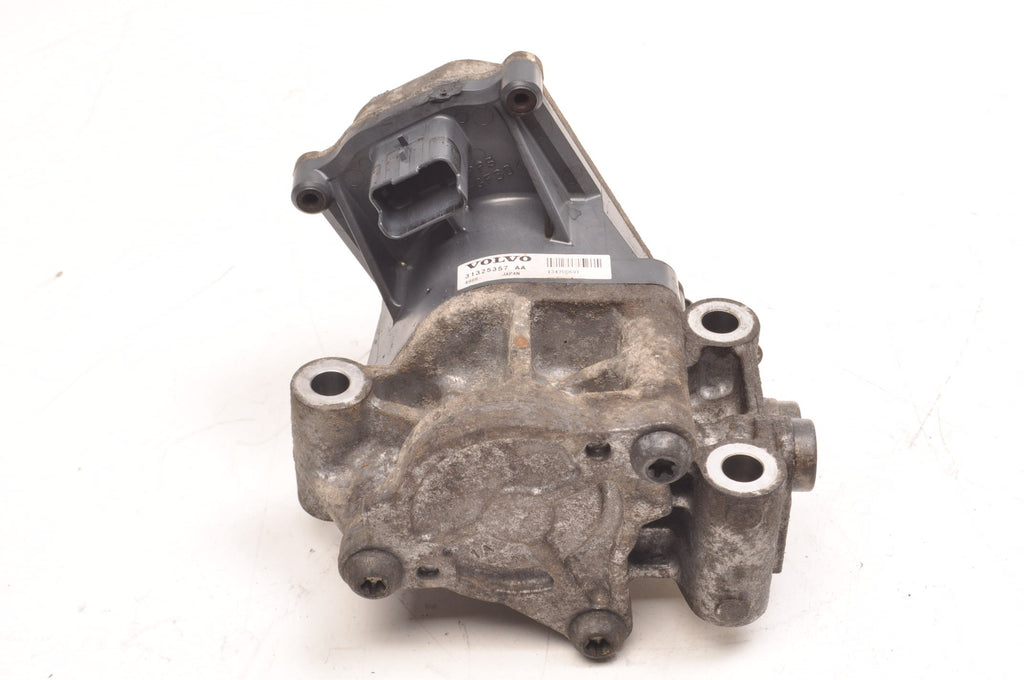 VOLVO S60 II V60 XC60 S80 II 2.0 D3 OIL PUMP 31325357