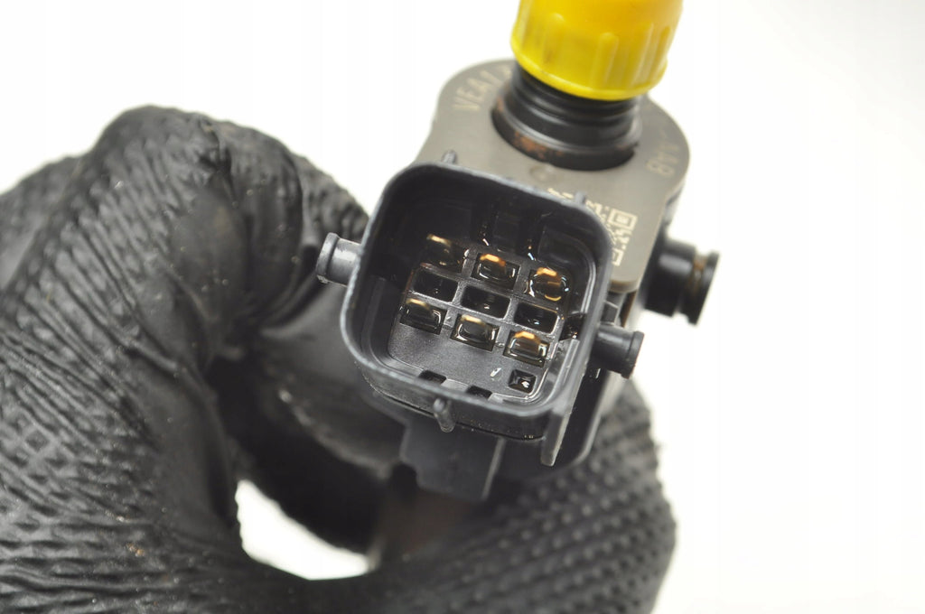 VOLVO S60 II V60 XC60 V40 2.0 D4 INJECTION INJECTOR VEA13-2370010-AAB