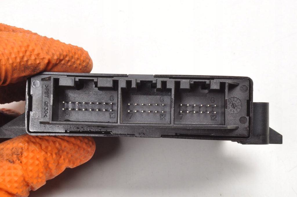VOLVO S60 II V60 XC60 V40 II PDC PARKTRONIC 31423948 MODULE