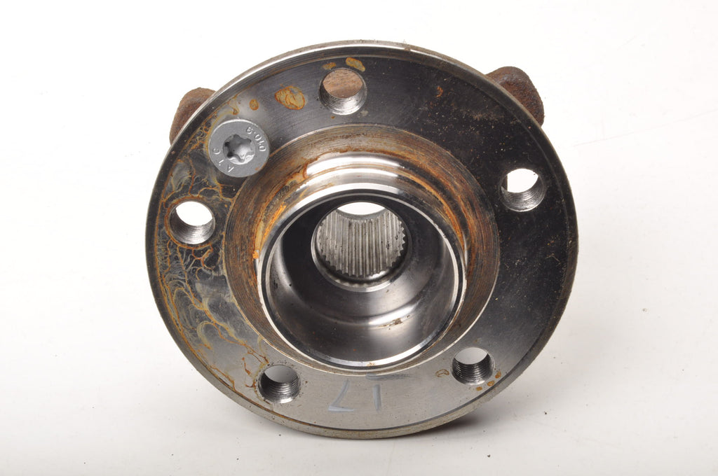 VOLVO S60 II XC60 II REAR LEFT HUB 31360748