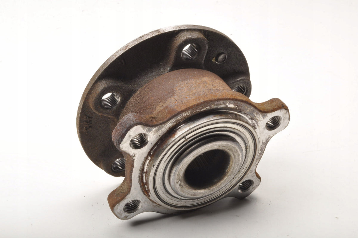 VOLVO S60 II XC60 II REAR LEFT HUB 31360748