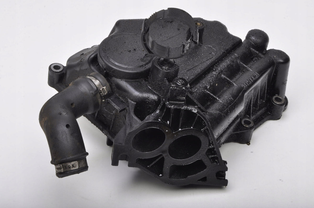 VOLVO S60 II XC60 V60 2.0 D3/D4 BASE OIL FILTER HOUSING 30757730