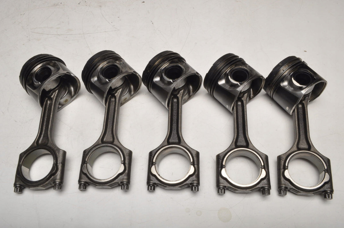 VOLVO S60 II XC70 II V60 XC60 I 2.4 D5 215KM PISTON WITH CONNECTING ROD D5244T11