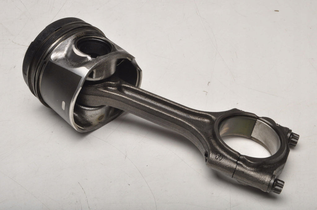 VOLVO S60 II XC70 II V60 XC60 I 2.4 D5 215KM PISTON WITH CONNECTING ROD D5244T11