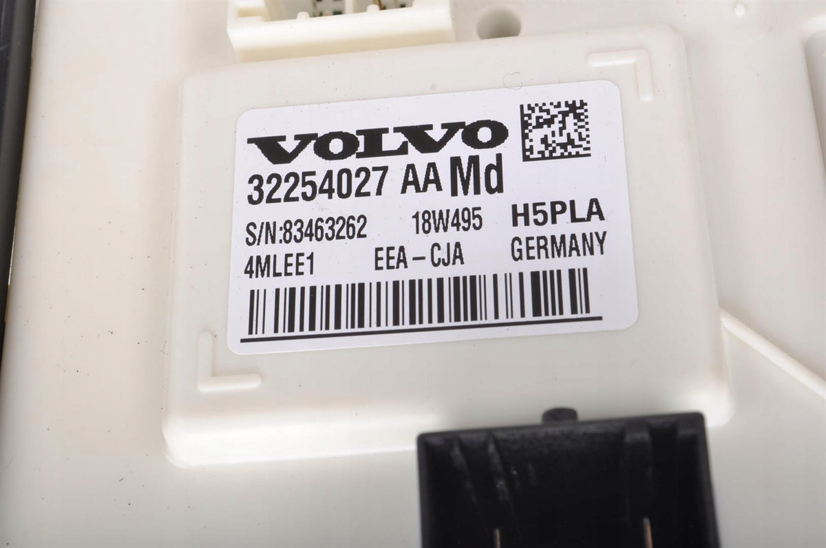VOLVO S60 III RELAY MODULE 32254027
