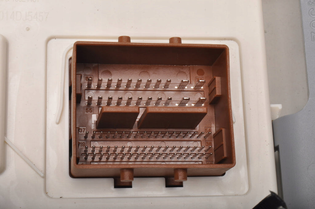 VOLVO S60 III RELAY MODULE 32254027