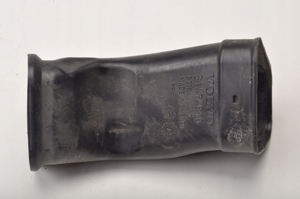 VOLVO S60 III V60 II 2.0 D3 150KM AIR INTAKE PIPE 31474810