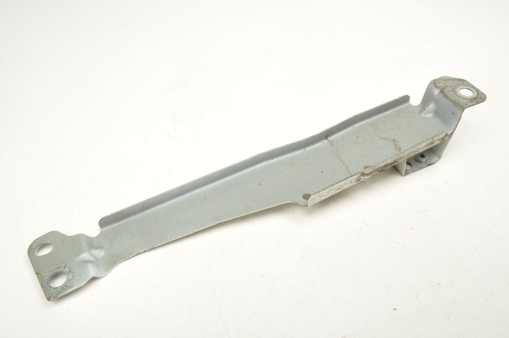 VOLVO S60 III V60 II FENDER MOUNT LEFT FRONT 31468233