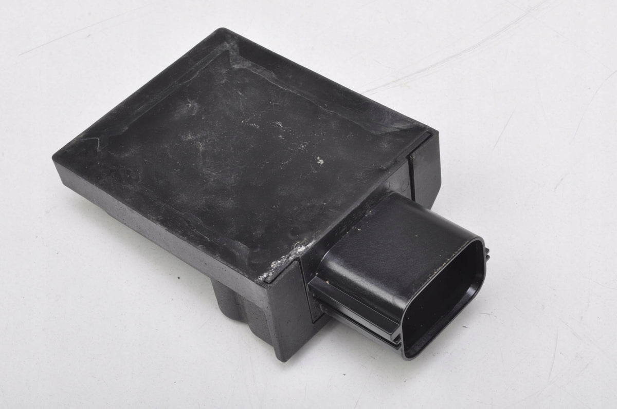 VOLVO S60 III V60 II FUEL PUMP CONTROLLER 31355909