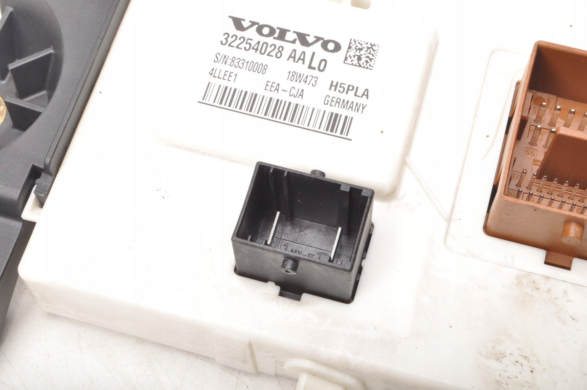 VOLVO S60 III V60 II MODULE DRIVER 32254028 32254028AA
