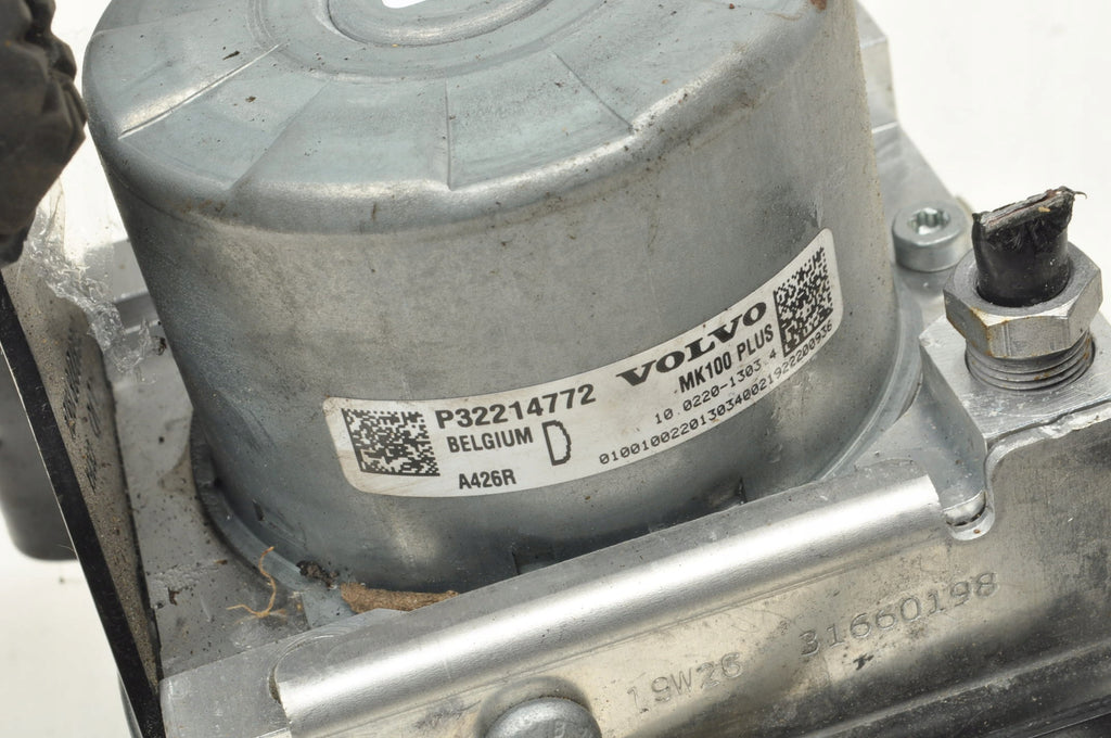 VOLVO S60 III V60 II PUMP ABS 32214772