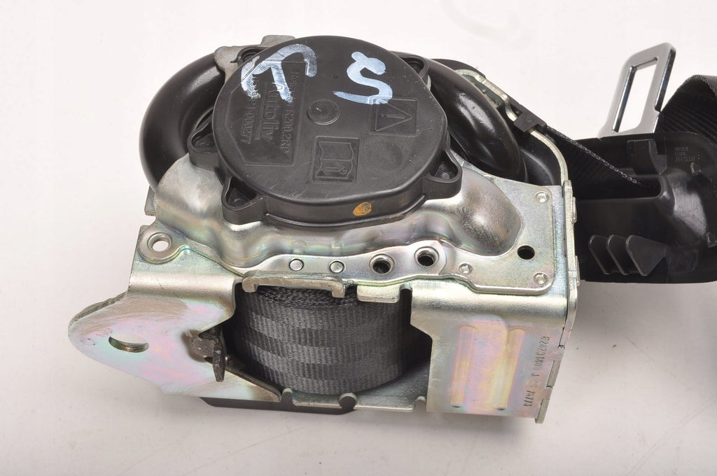 VOLVO S60 III V60 II SEAT BELT MIDDLE REAR 31462770