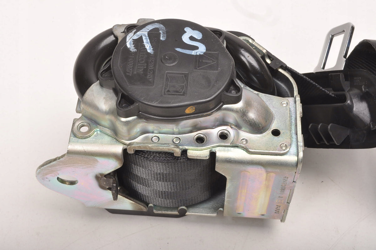 VOLVO S60 III V60 II SEAT BELT MIDDLE REAR 31462770