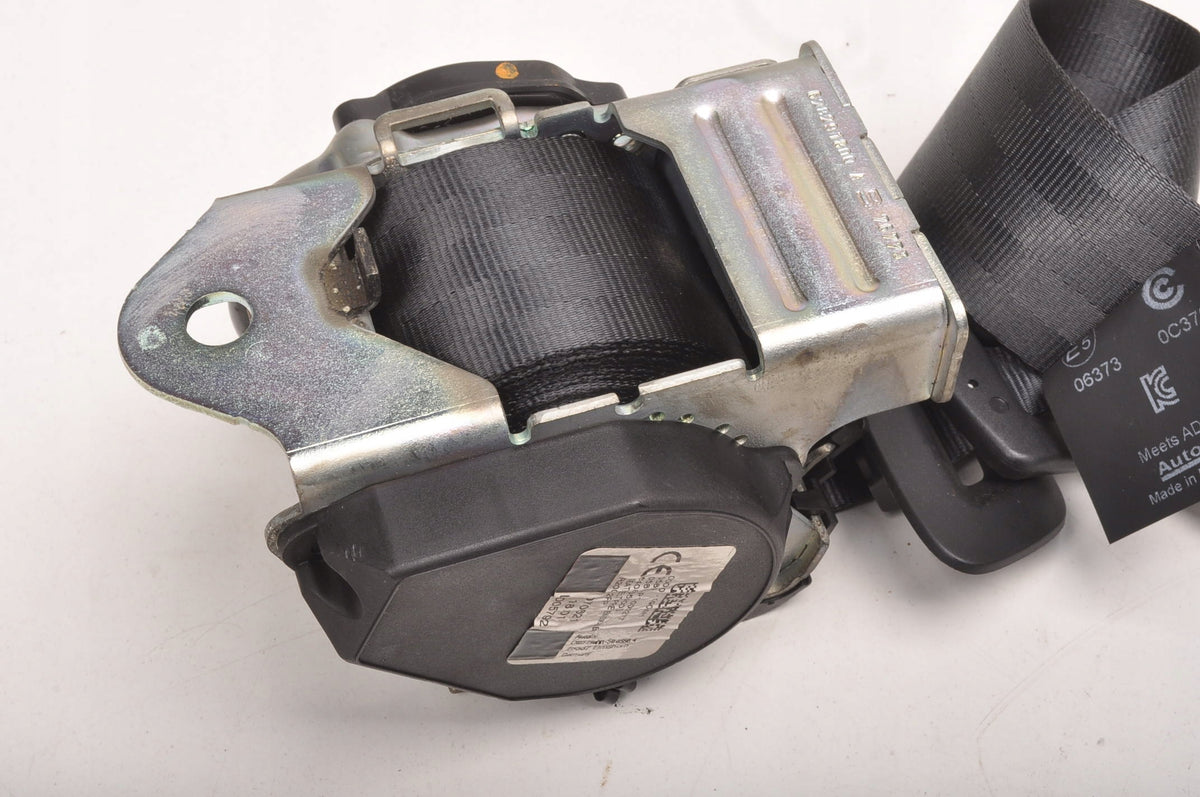 VOLVO S60 III V60 II SEAT BELT MIDDLE REAR 31462770