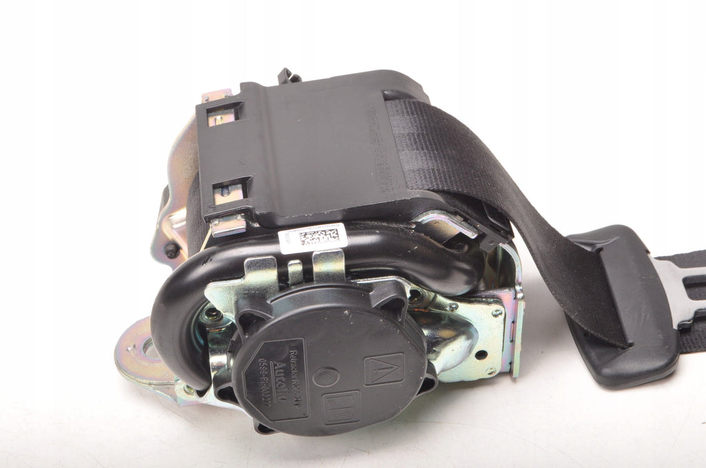 VOLVO S60 III V60 II SEAT BELT RIGHT REAR 2 ROW 31462756