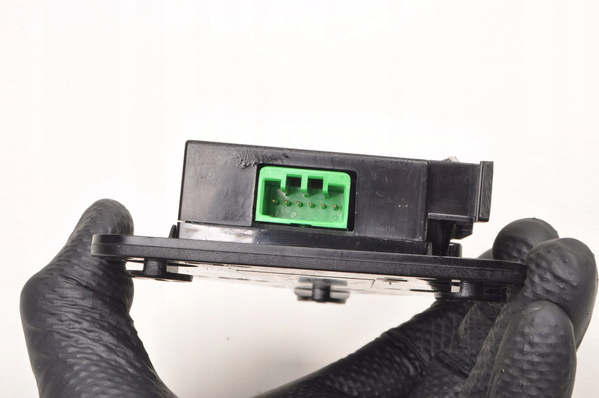 VOLVO S60 III V60 II XC60 II CARD READER 31472308