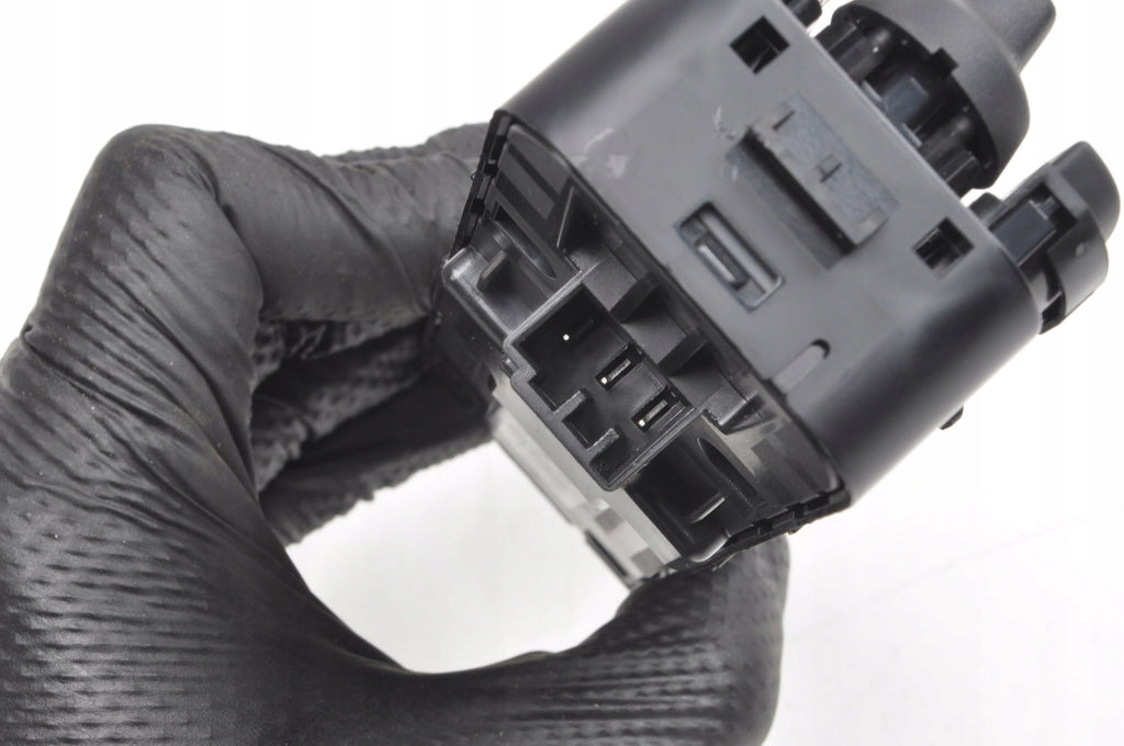 VOLVO S60 III V60 II XC60 II PANEL WINDOW SWITCH 2026 31433407