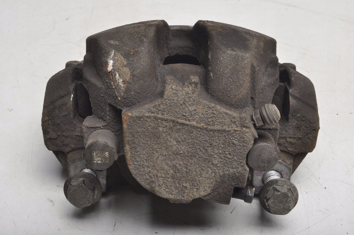 VOLVO S60 III V60 V90 S90 D4 BRAKE CALIPER RIGHT FRONT 31381552