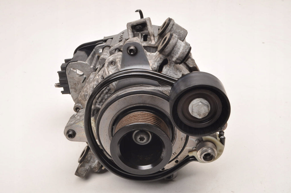 VOLVO S60 III, XC60 II, XC90 II 2.0 B5 Mild-Hybrid Alternator, Part Number P0 32383087