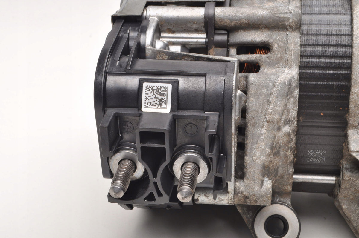 VOLVO S60 III, XC60 II, XC90 II 2.0 B5 Mild-Hybrid Alternator, Part Number P0 32383087