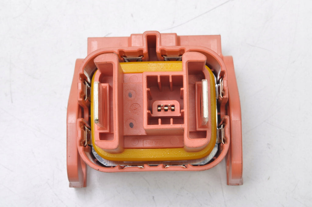 VOLVO S60 III XC90 II V60 II FUSE 31473430