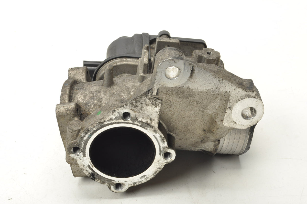 VOLVO S60 S80 V70 II 2.4 D5 185KM VALVE EGR 30774446