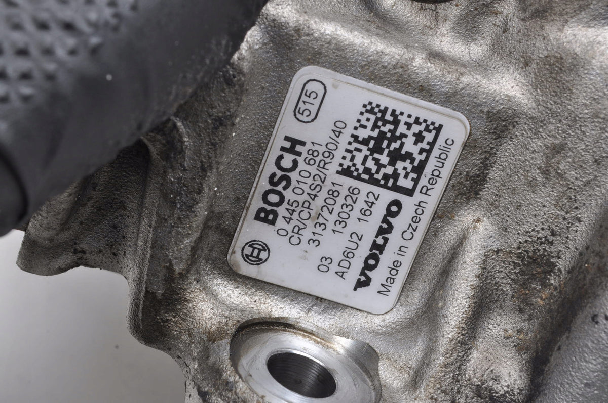VOLVO S60 V60 V40 II 2.0 D3 150KM INJECTION PUMP 31372081 0445010681