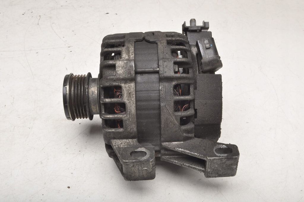 VOLVO S60 V60 XC60 AND 2.4 D5 215KM ALTERNATOR 0125811109
