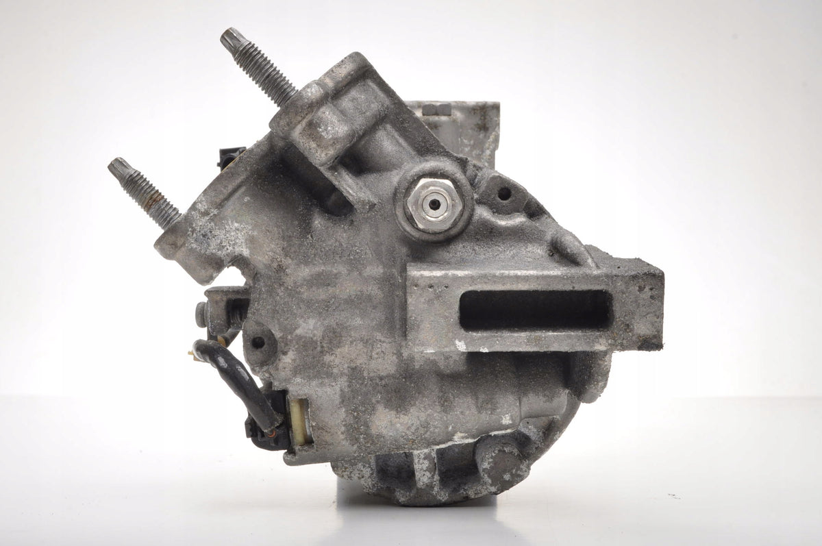 VOLVO S60 V60 XC60 II 2.0 D AIR CONDITIONING COMPRESSOR 31449067