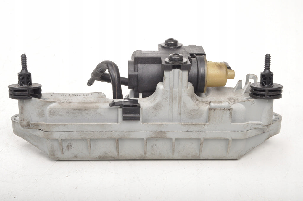 VOLVO S80 AND VACUUM RESERVOIR 31480478