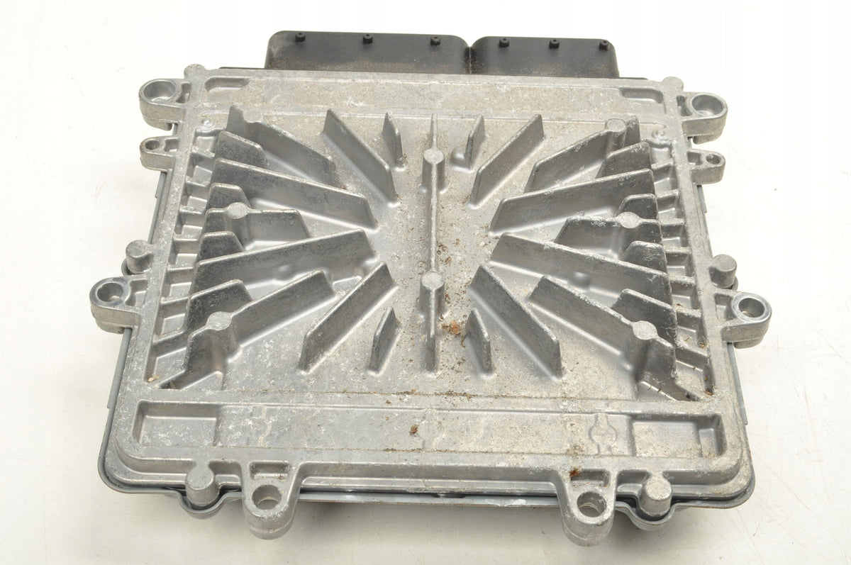 VOLVO S80 II V70 III 2.4 D 163KM COMPUTER ENGINE DRIVER 30785100