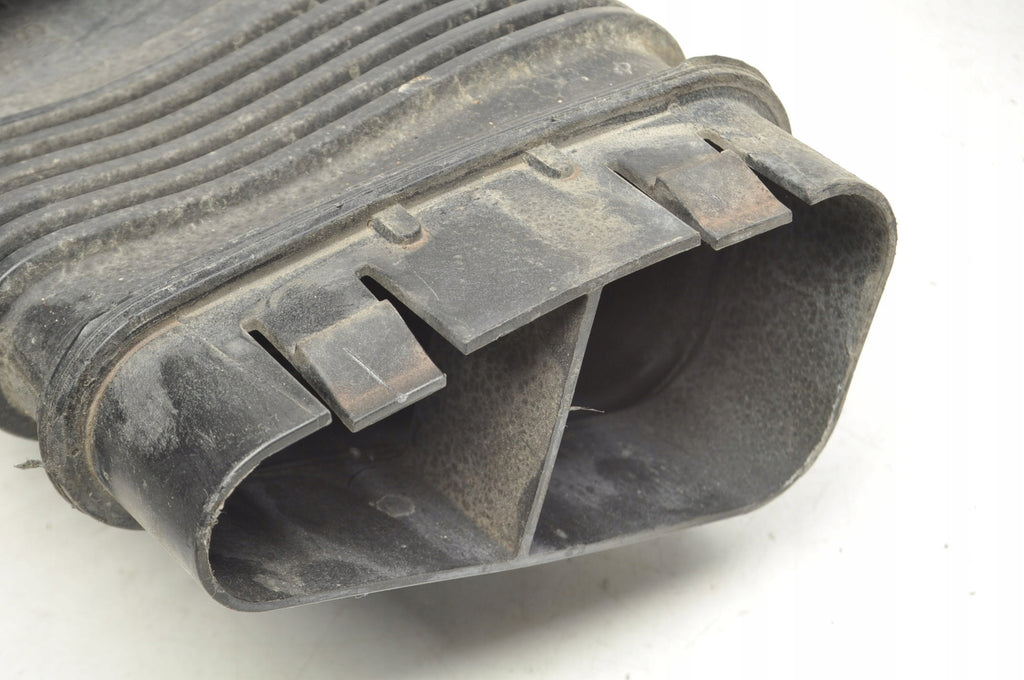 VOLVO S80 II V70 III AIR INTAKE PIPE 31216029