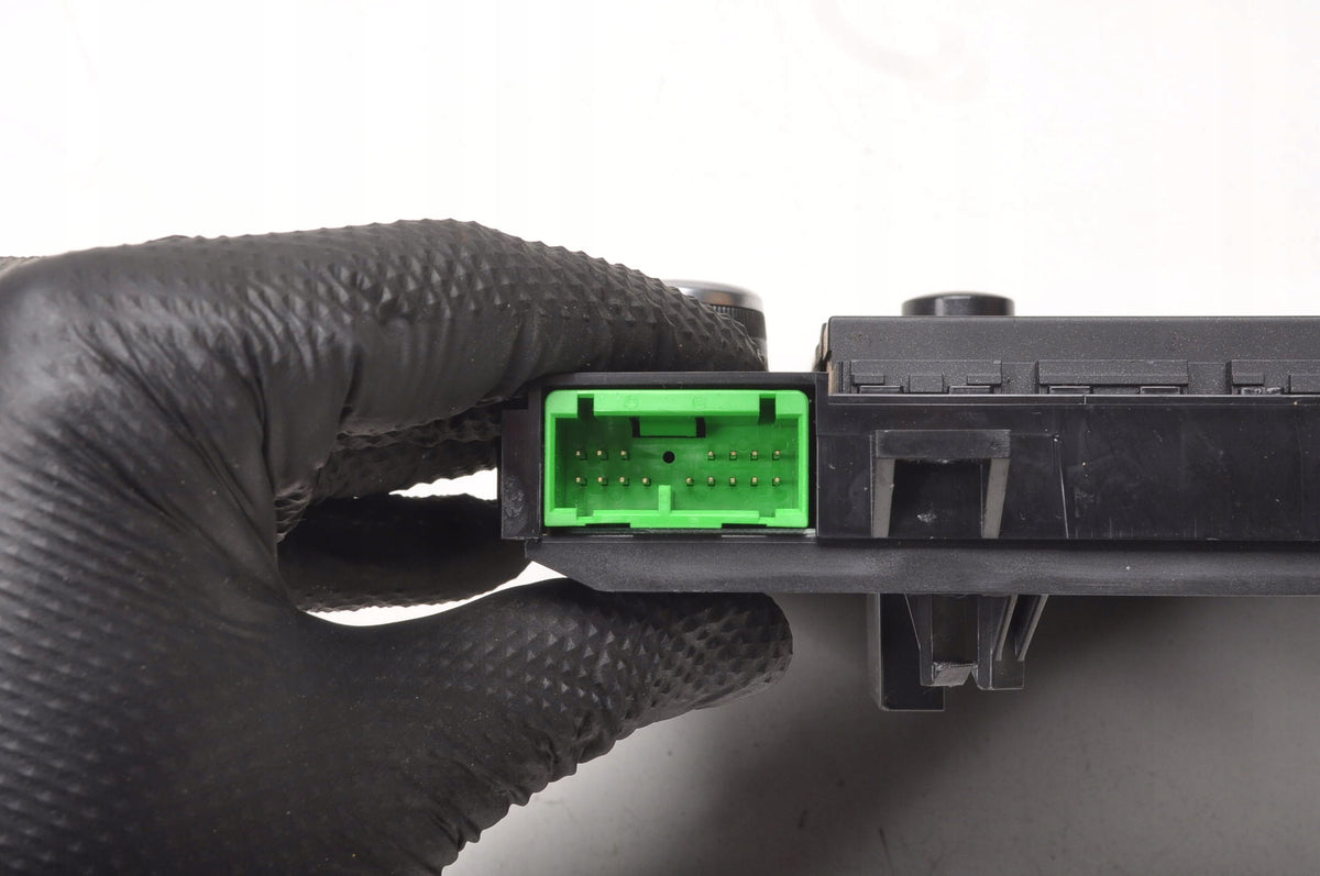 VOLVO S80 II V70 III XC70 PANEL AIR CONDITIONING SWITCH 30782911