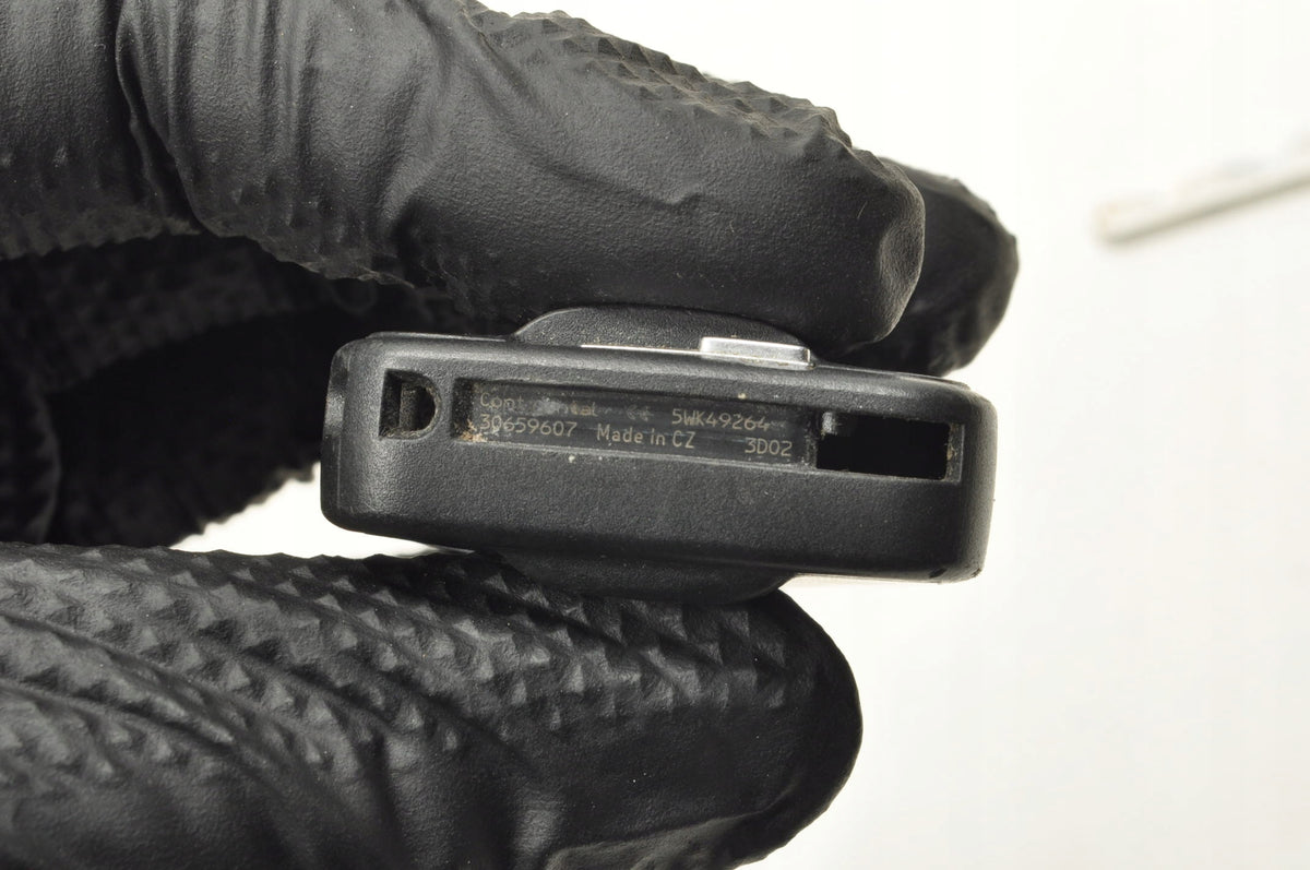 VOLVO S80 V70 XC70 XC60 S60 V60 REMOTE CONTROL KEY 30659607