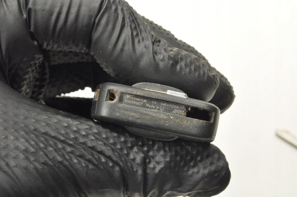 VOLVO S80 V70 XC70 XC60 S60 V60 REMOTE CONTROL KEY 30659607