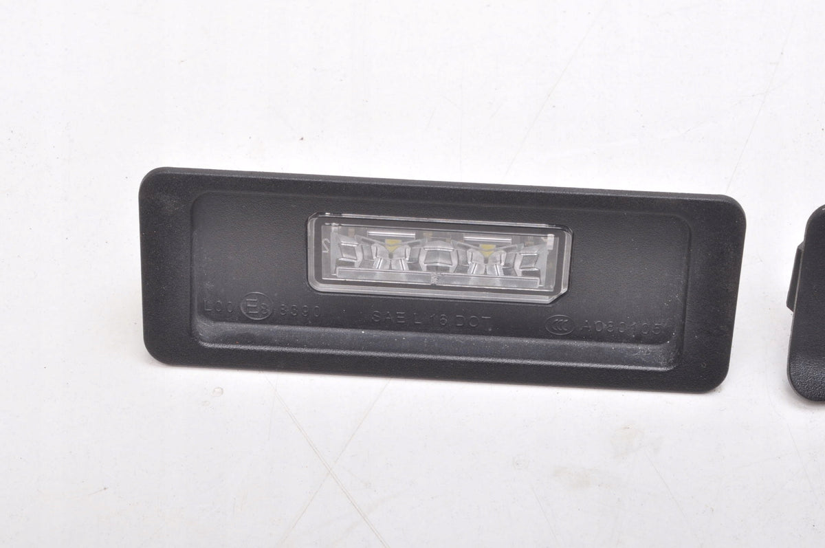 VOLVO S90 II LICENSE PLATE LAMP 31446531 SET