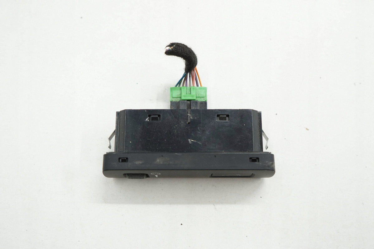 VOLVO S90 V90 18R BUTTON TAILGATE SWITCH P31376510 31376510