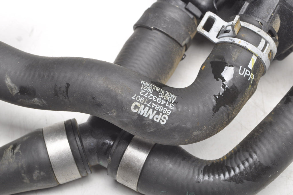 VOLVO S90 V90 II B5 Mild Hybrid 2.0 PIPE WATER CABLE PUMP 8888471907