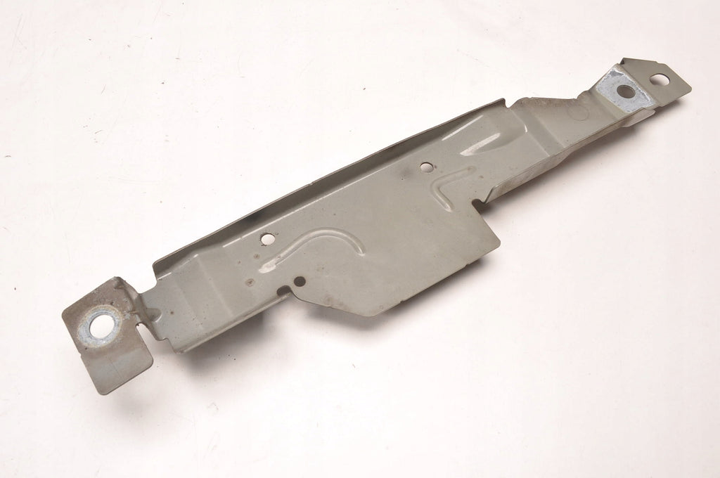 VOLVO S90 V90 II FENDER MOUNT LEFT