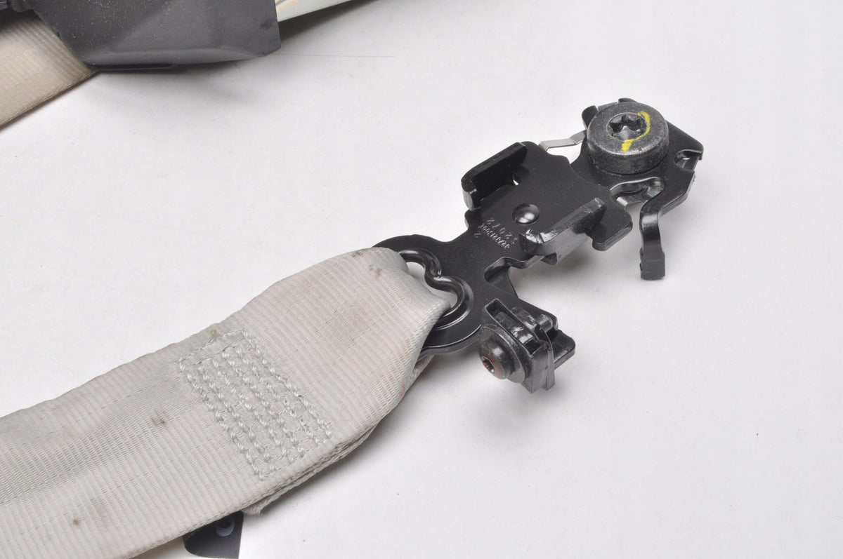 VOLVO S90 V90 II SEAT BELT LEFT FRONT P31675243 31675243