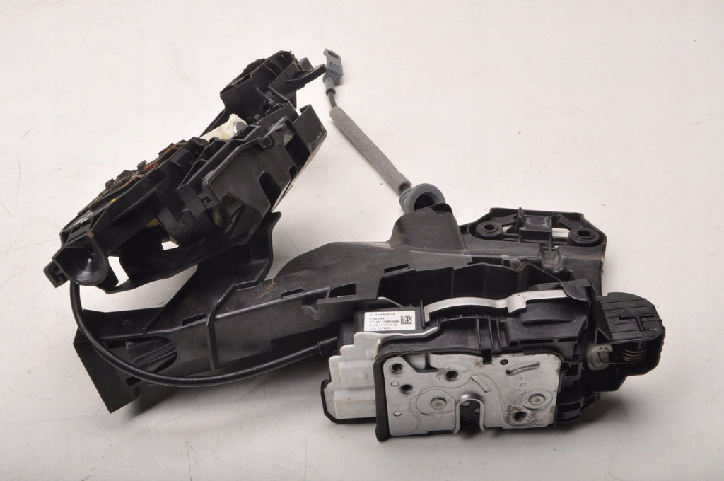 VOLVO S90 XC90 V90 II DOOR LOCK RIGHT FRONT 31462456 UK