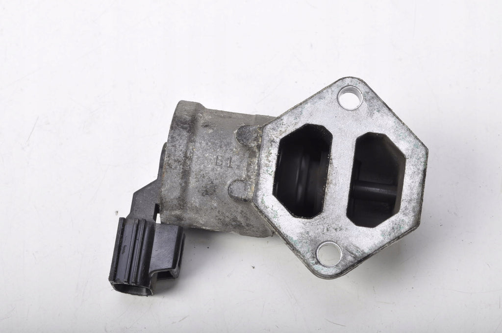 VOLVO V40 1.8 16V STEPPER MOTOR 1385097