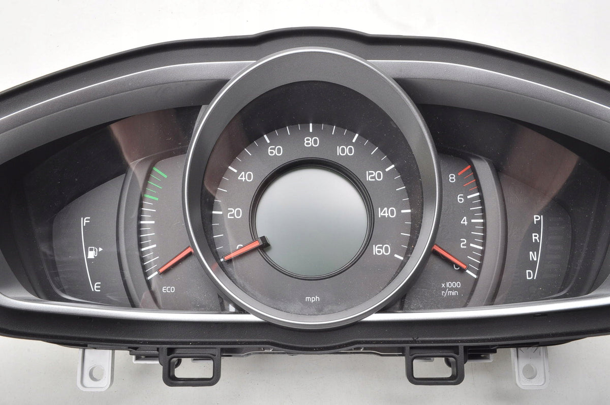 VOLVO V40 II 1.5 T2 COUNTER CLOCKS 31453104 UK LIFT