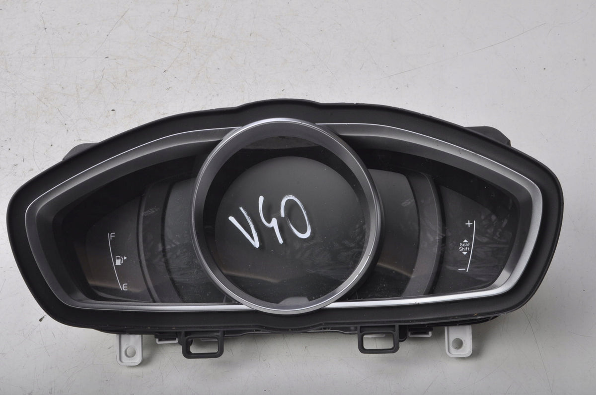 VOLVO V40 II 1.6 D COUNTER CLOCKS 31412271