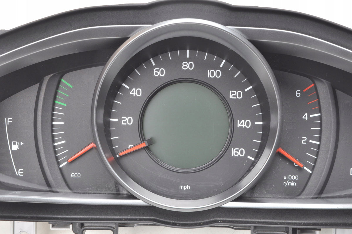 VOLVO V40 II 1.6 D2 114KM COUNTER CLOCKS UK 31412876