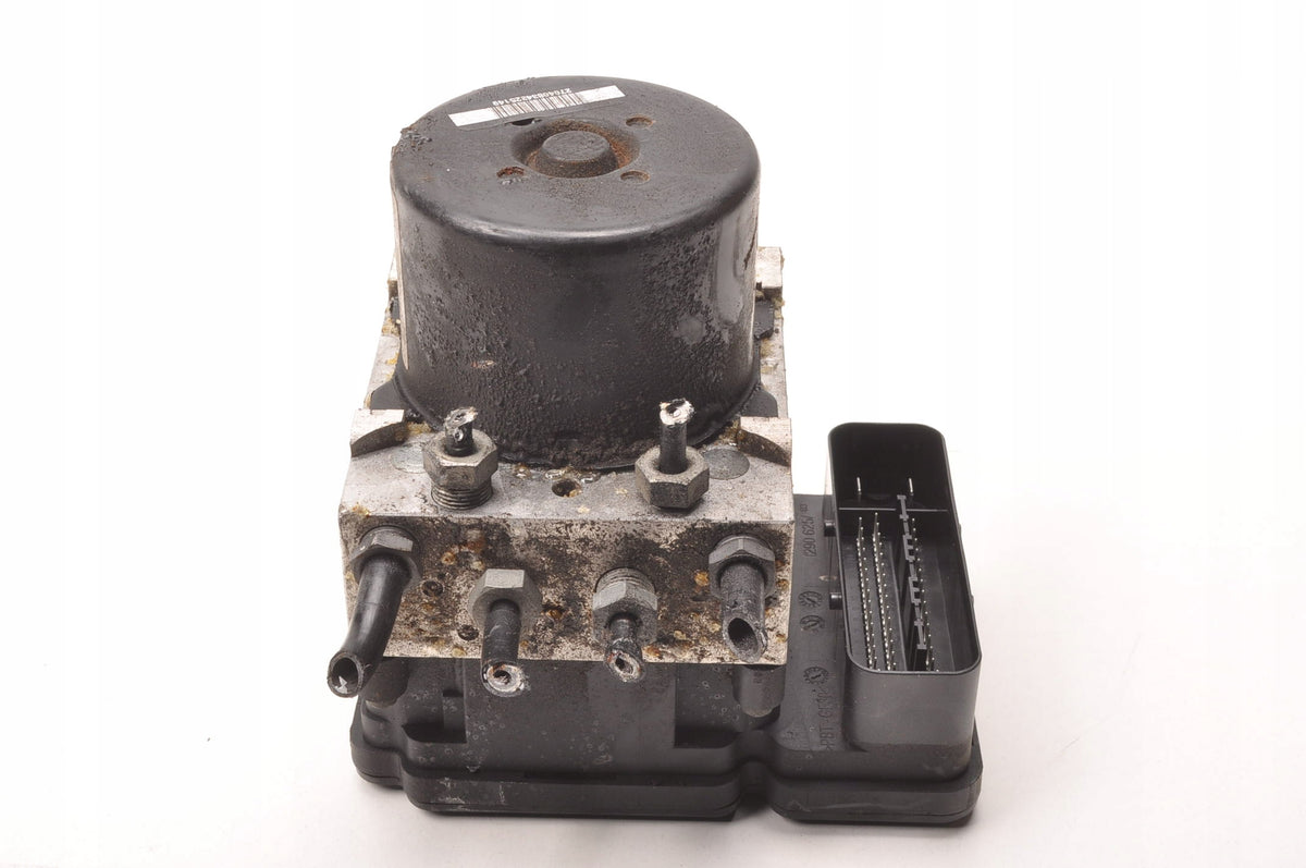 VOLVO V40 II 1.6 D2 114KM PUMP ABS 31423315