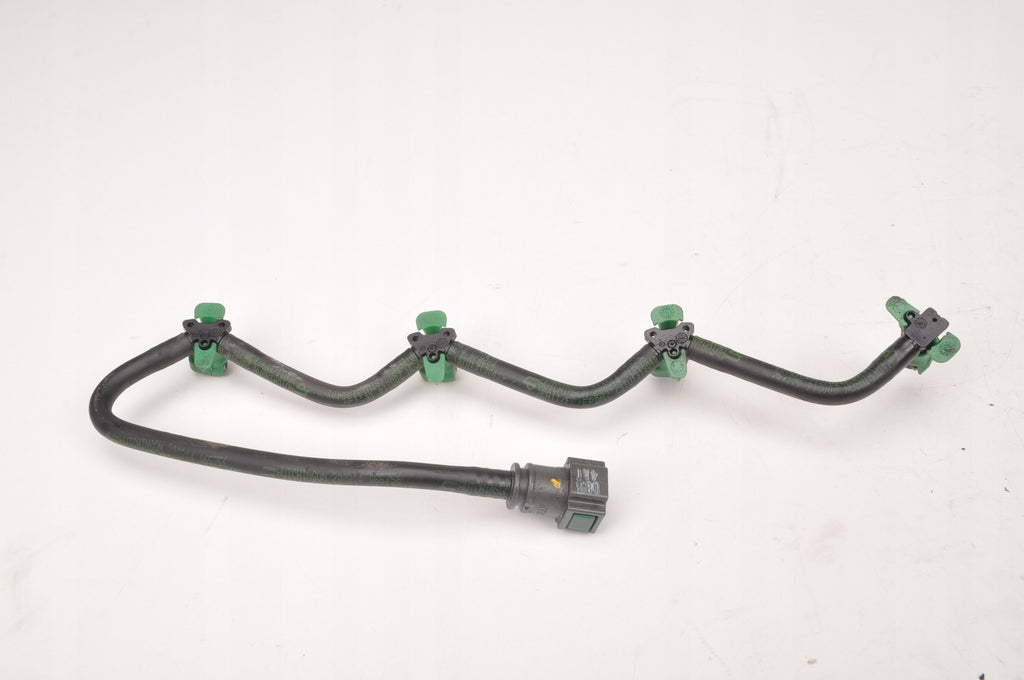 VOLVO V40 II 1.6 D2 FUEL INJECTION OVERFLOWS